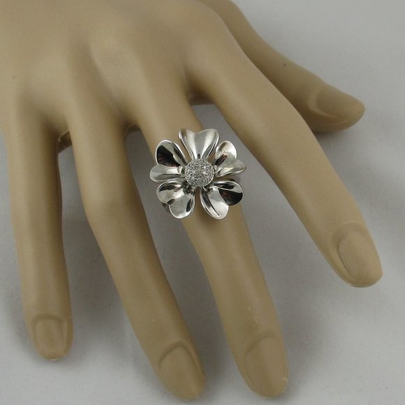 Affinity Diamond 1/10 ct Pave' Flower Ring - Picture 5 of 6